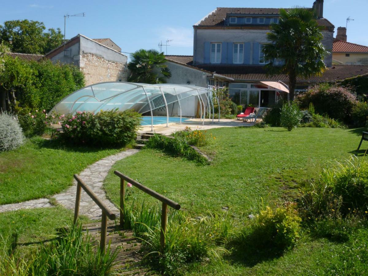 Clos Muneau Aiguillon Exteriör bild